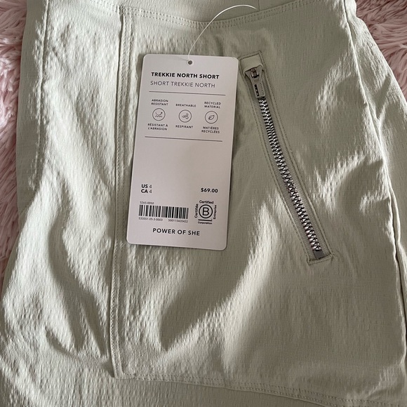 NWT Athleta Trekkie North Mid Rise Short - Picture 5 of 9